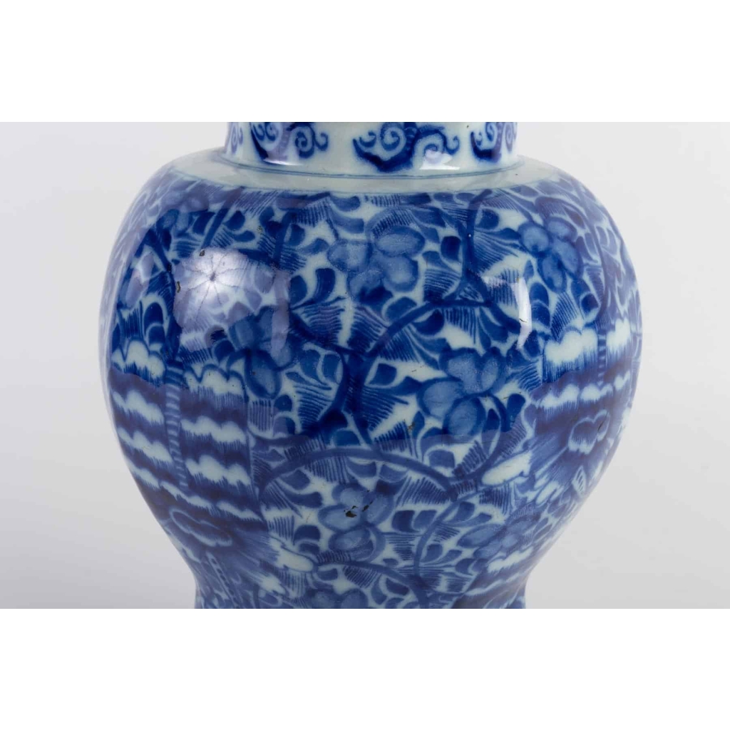 Potiche à couverte en porcelaine de DELFT 18e siècle | Biron Potiche à couverte en porcelaine de DELFT 18e siècle