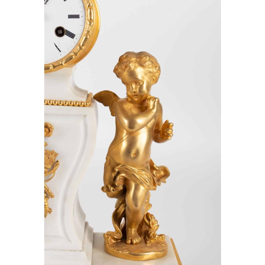 Pas de Deux-Pendule à figures de Chérubins dansant.XIXe, Style Louis XVI.