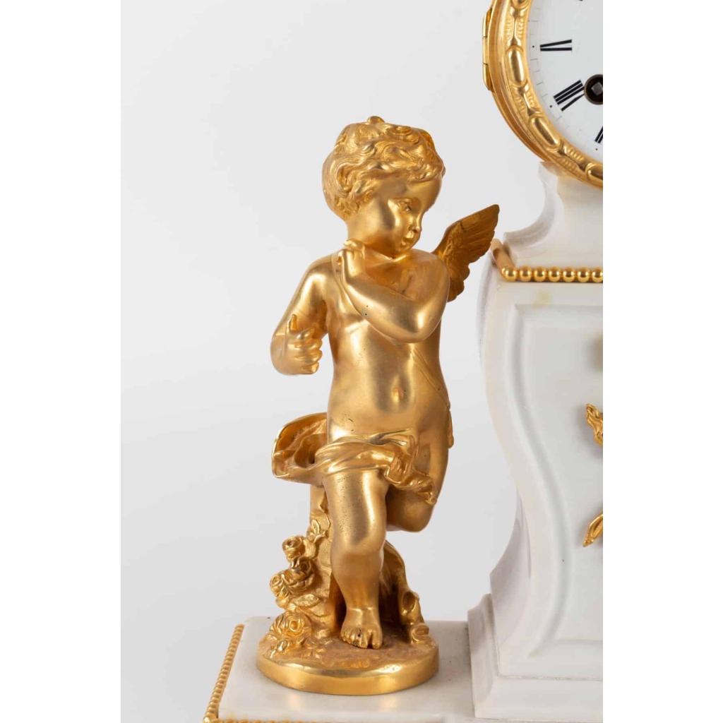 Pas de Deux-Pendule à figures de Chérubins dansant.XIXe, Style Louis XVI.