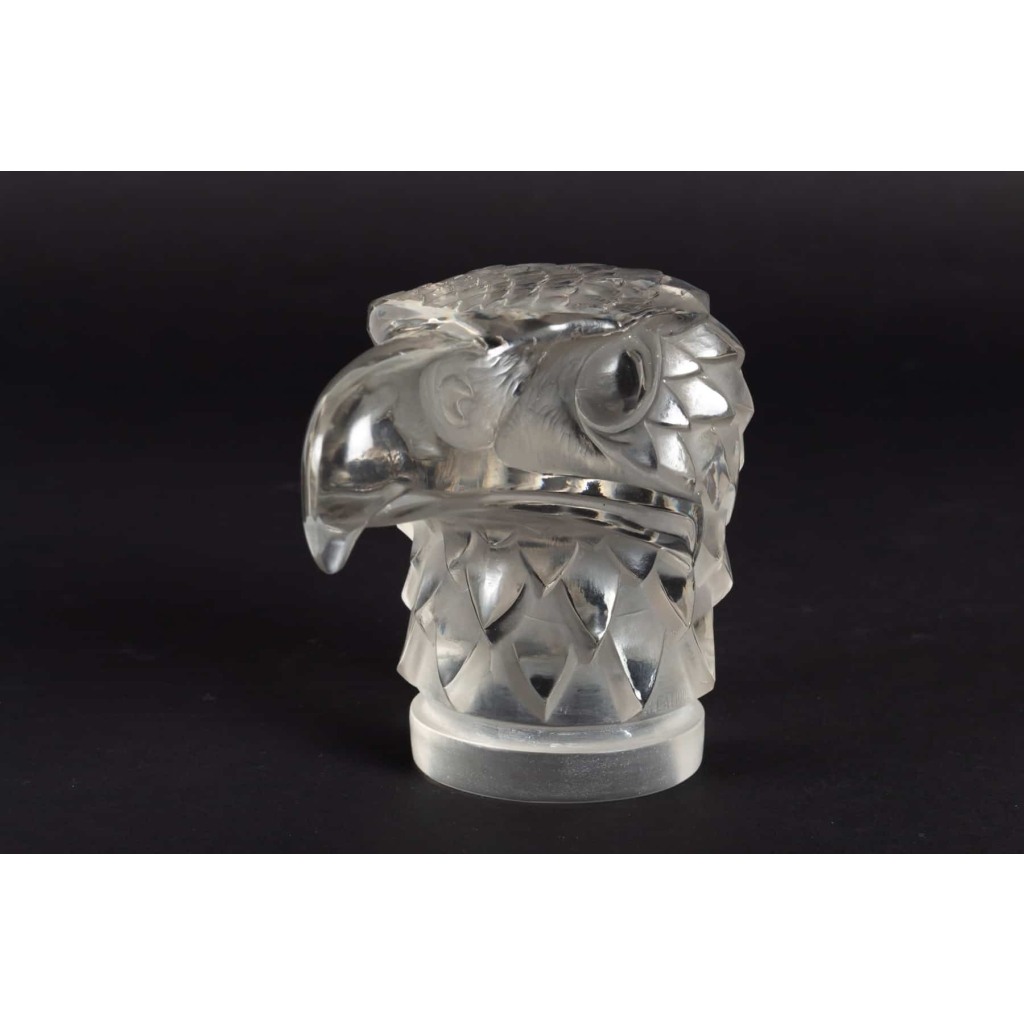 Mascotte Automobile - Bouchon de Radiateur « Tête d’Aigle » verre blanc de René LALIQUE