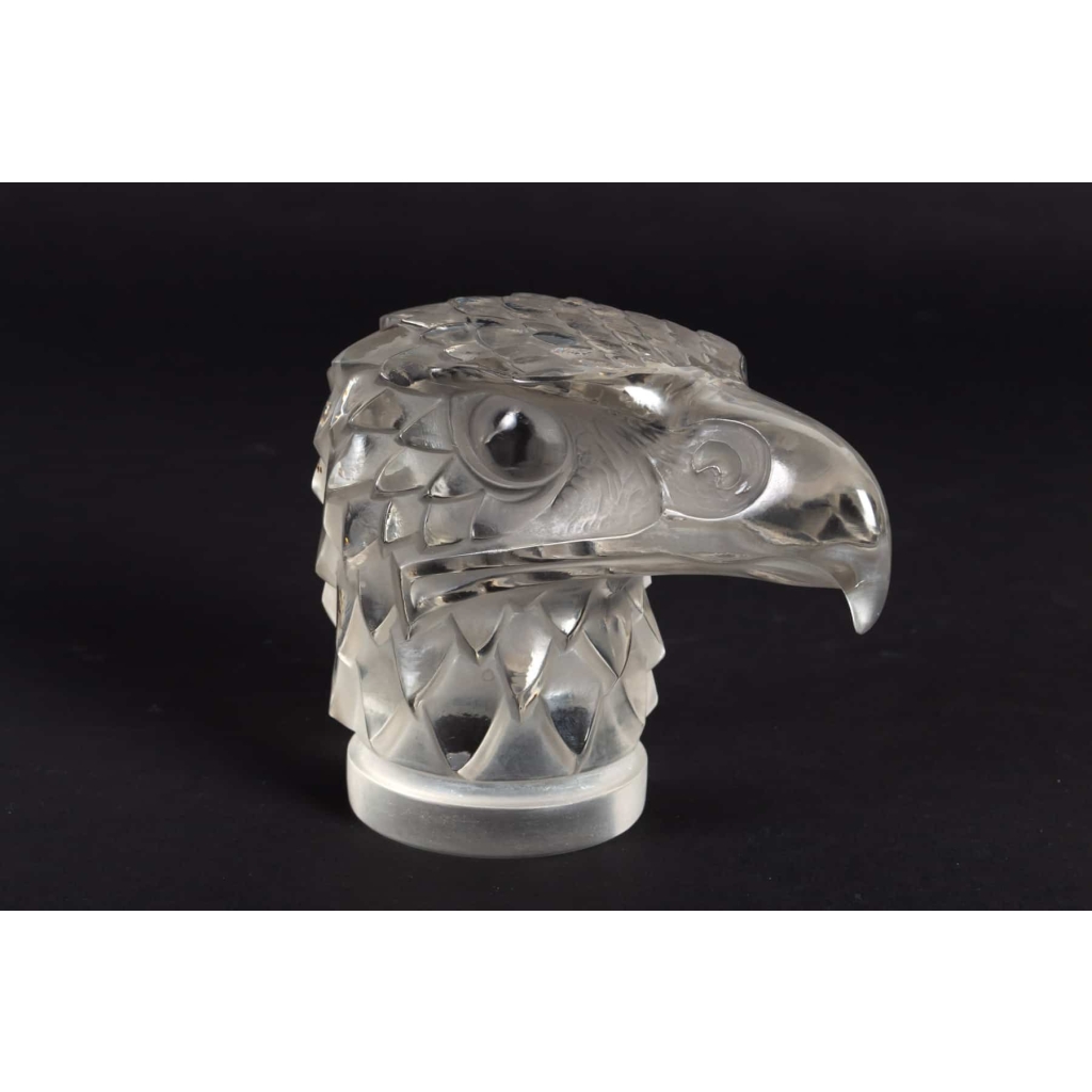 Mascotte Automobile - Bouchon de Radiateur « Tête d’Aigle » verre blanc de René LALIQUE