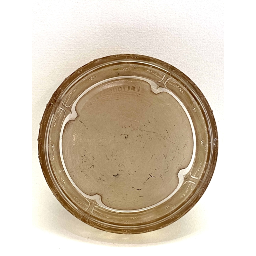 Boîte « Quatre Papillons » verre blanc patiné sépia de René LALIQUE