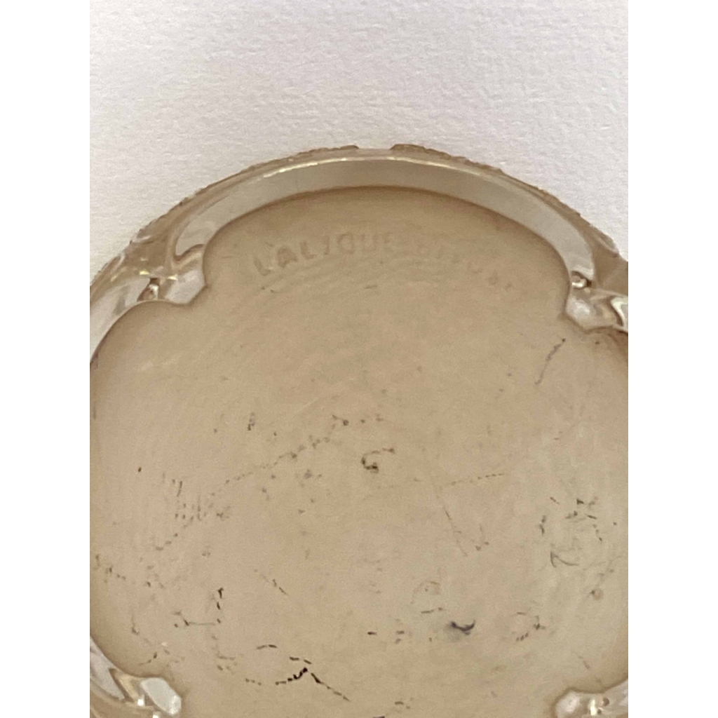 Boîte « Quatre Papillons » verre blanc patiné sépia de René LALIQUE