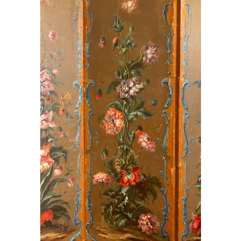Paravent à 7 feuilles en toile peinte, style Rocaille. Début XIX ème. | Biron Paravent à 7 feuilles en toile peinte, style Rocaille. Début XIX ème.