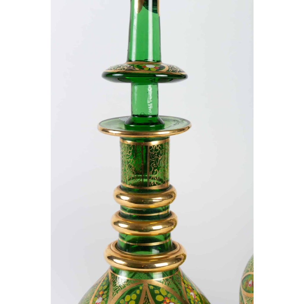 Paire de carafe de Bohême en verre émaillé | Biron Paire de carafe de Bohême en verre émaillé