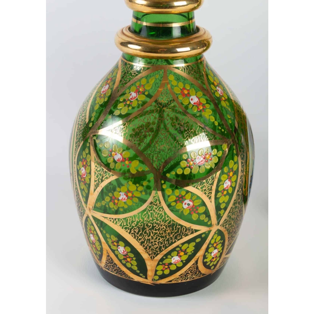 Paire de carafe de Bohême en verre émaillé | Biron Paire de carafe de Bohême en verre émaillé