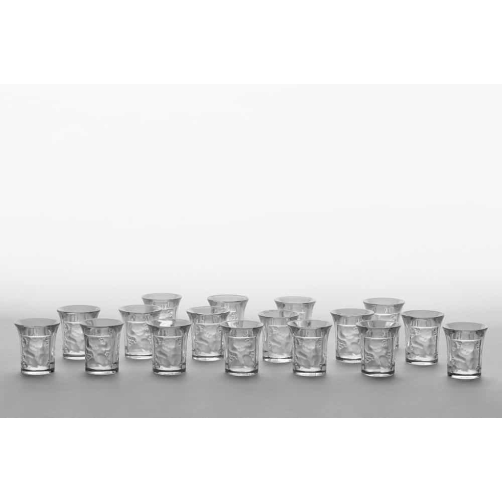 LALIQUE 16 verres à liqueur, modèle » Enfants « | Biron |