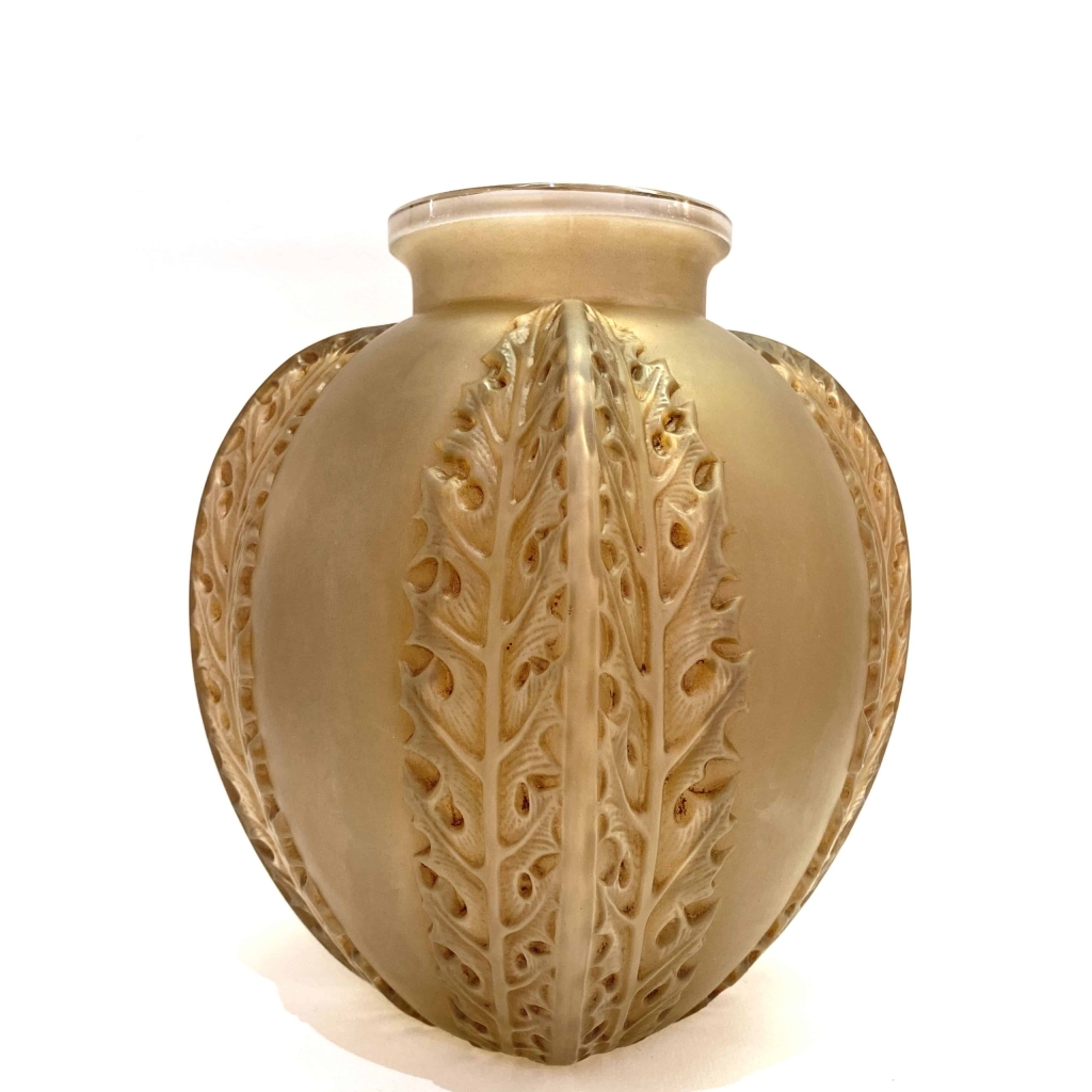 Vase "Chardons" verre blanc patiné sépia de René LALIQUE