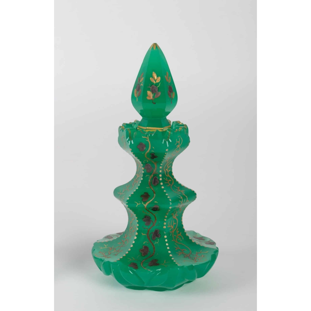 Paire de Carafes avec leurs bouchons 19e siècle Napoléon III | Biron Paire de Carafes avec leurs bouchons 19e siècle Napoléon III