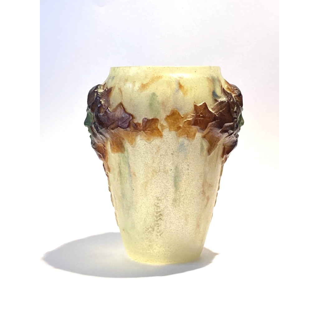 Vase "Masques" pâte de verre jaune, verte et ocre de Gabriel ARGY-ROUSSEAU