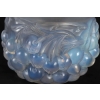 Vase « Cerises » verre opalescent de René LALIQUE