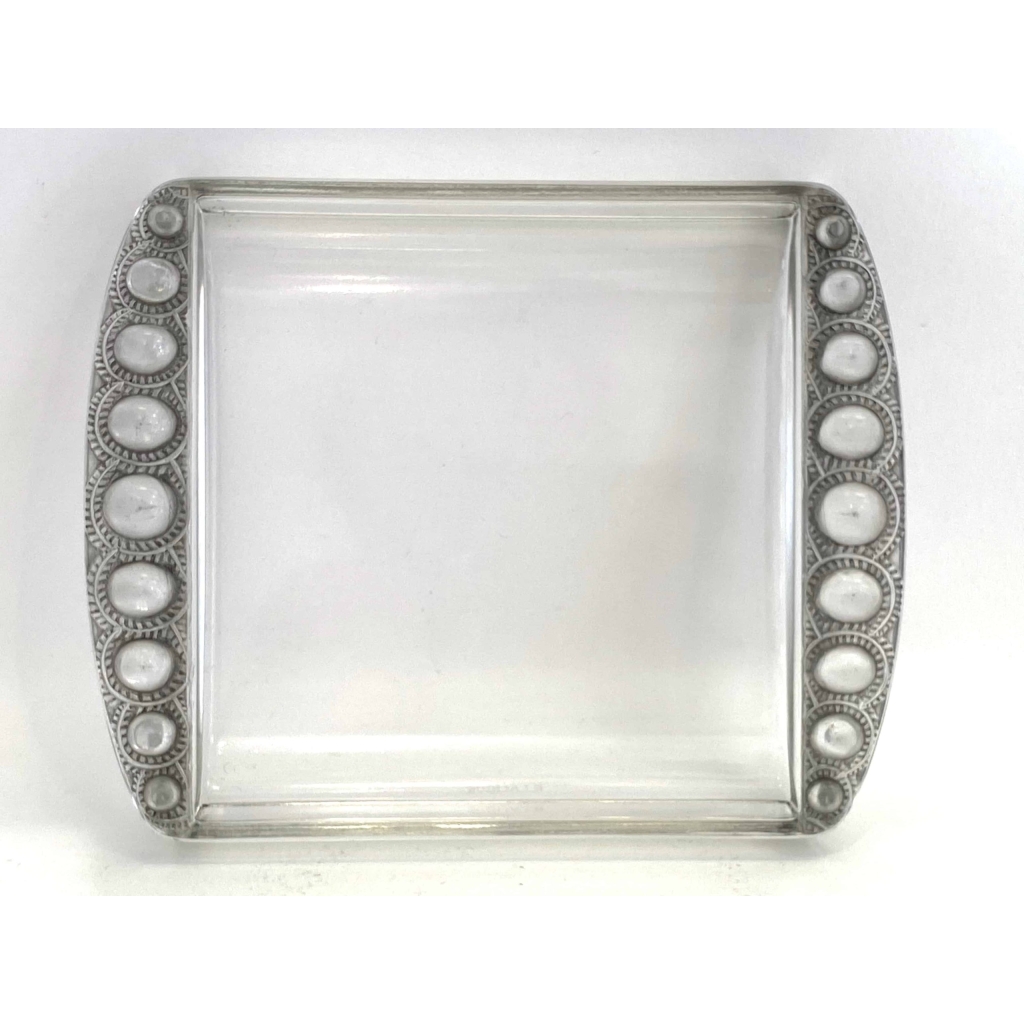 Service Lunch « Ermitage » verre blanc patiné gris de René LALIQUE | Biron Service Lunch « Ermitage » verre blanc patiné gris de René LALIQUE