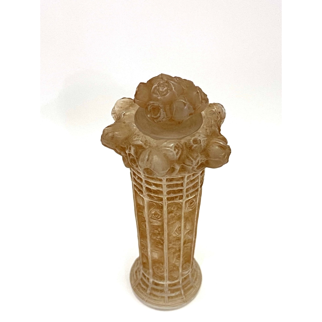 Flacon "Panier de Roses" verre blanc patiné sépia de René Lalique