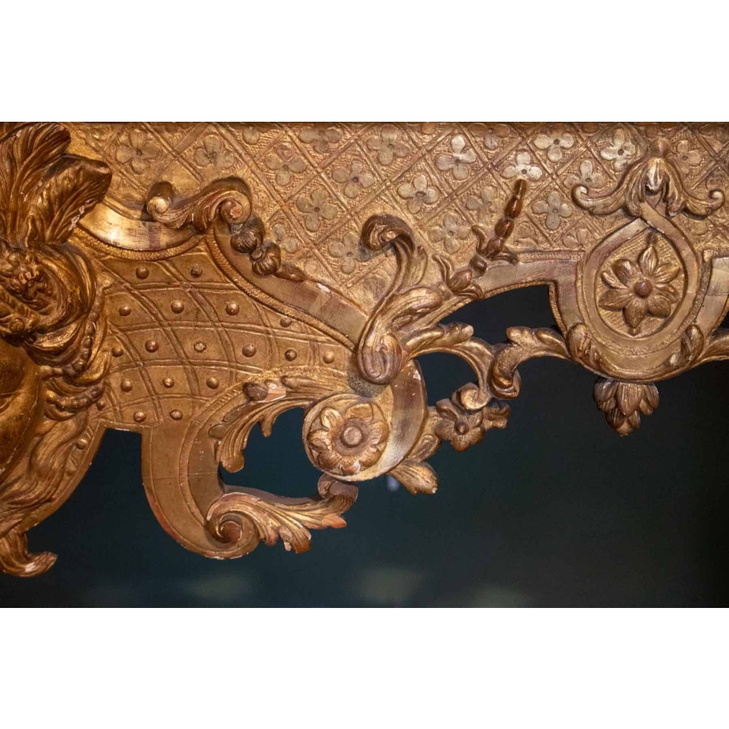Grande console de style Régence en bois doré. XIXème siècle. | Biron Grande console de style Régence en bois doré. XIXème siècle.