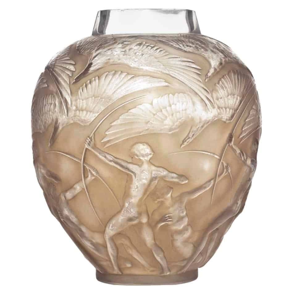 René Lalique Vase « Archers » | Biron ||