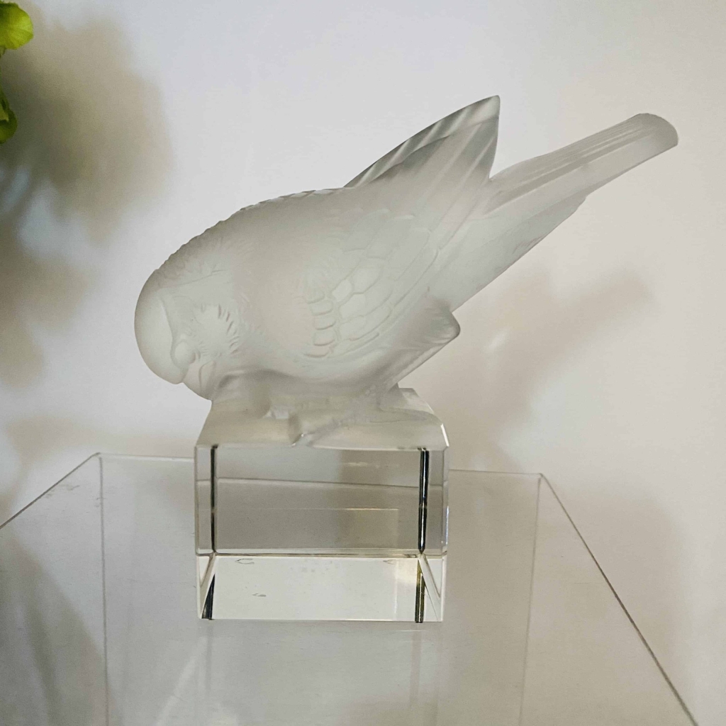 Rene Lalique Presse-Papiers Moineau Sur Socle Ailes Croisées | Biron Rene Lalique Presse-Papiers Moineau Sur Socle Ailes Croisées