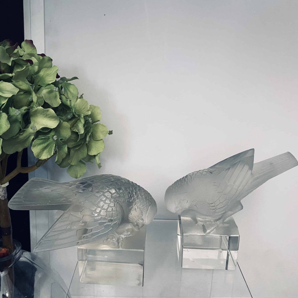Rene Lalique Presse-Papiers Moineau Sur Socle Ailes Croisées | Biron Rene Lalique Presse-Papiers Moineau Sur Socle Ailes Croisées