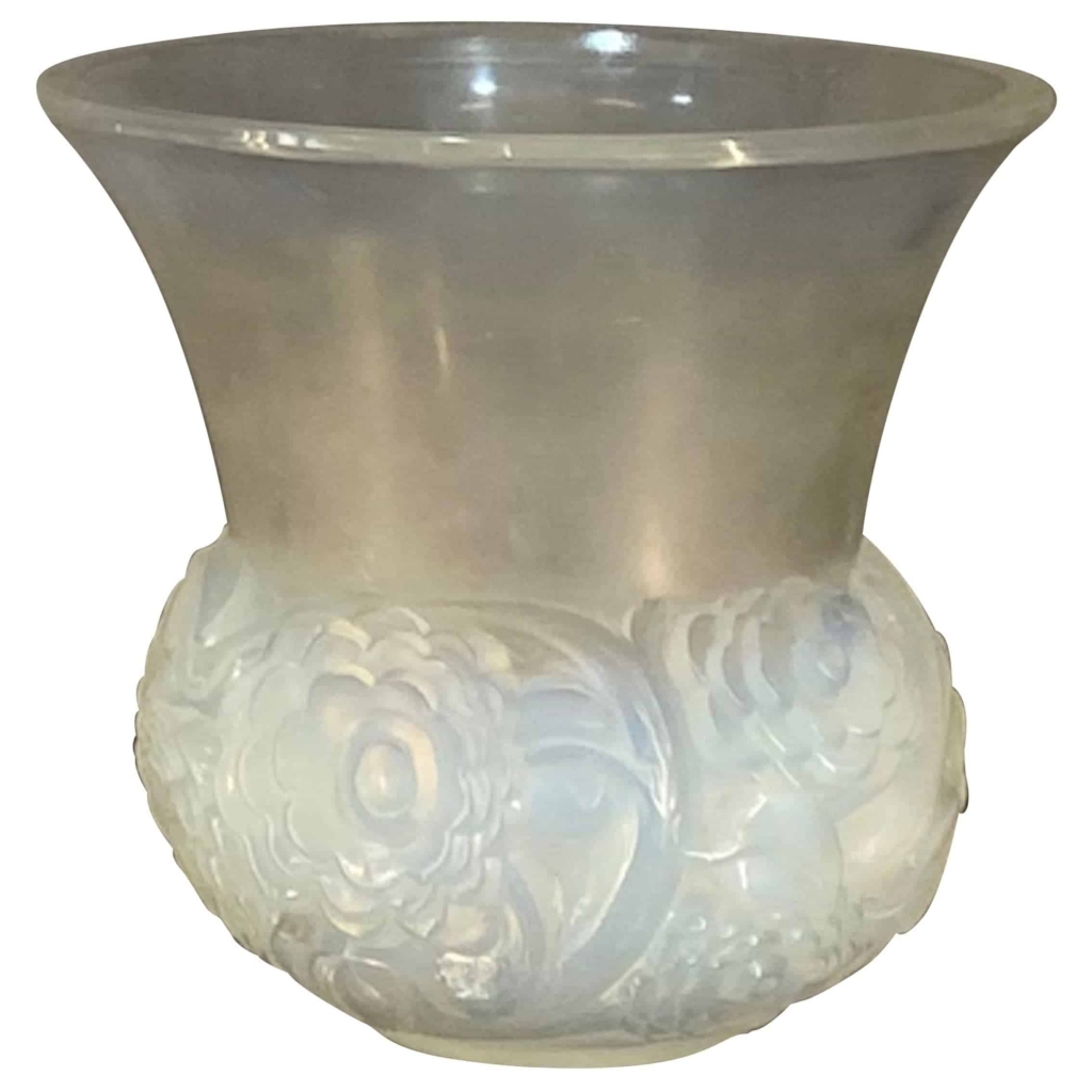 René Lalique Opalescent « Renoncules » Vase | Biron ||