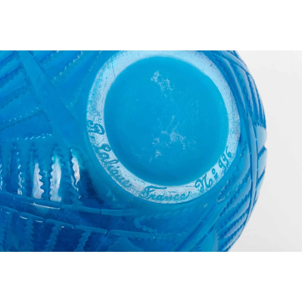 Vase « Espalion » verre bleu électrique de René LALIQUE