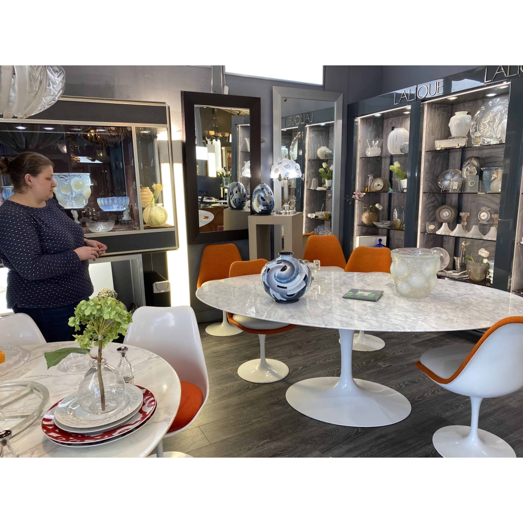 Knoll & Eero Saarinen : Table Tulipe Ovale Marbre | Biron Knoll & Eero Saarinen : Table Tulipe Ovale Marbre