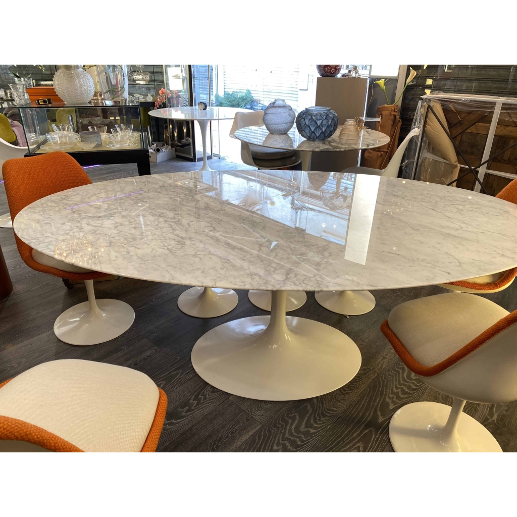 Knoll & Eero Saarinen : Table Tulipe Ovale Marbre | Biron Knoll & Eero Saarinen : Table Tulipe Ovale Marbre