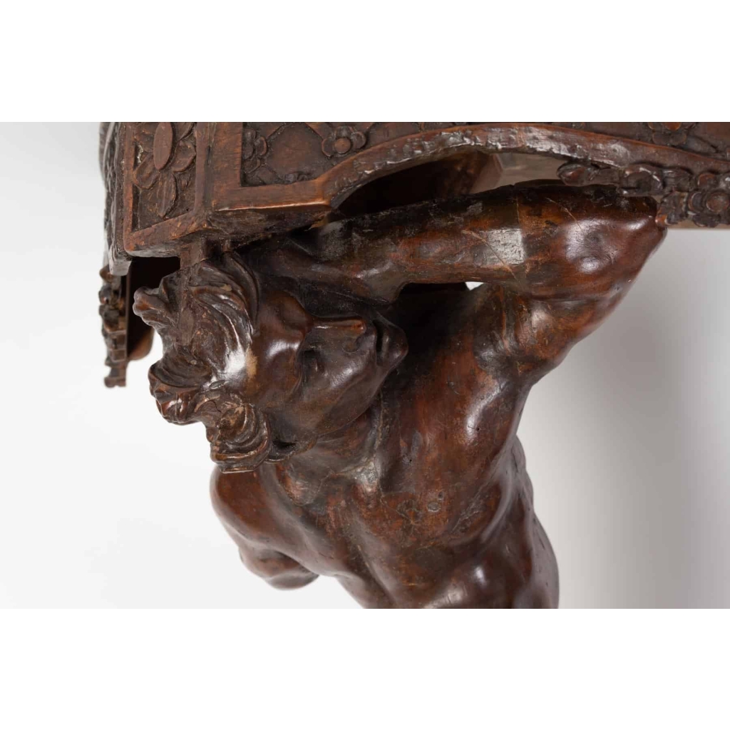 Console Régence en noyer aux Naïades | Biron Console Régence en noyer aux Naïades