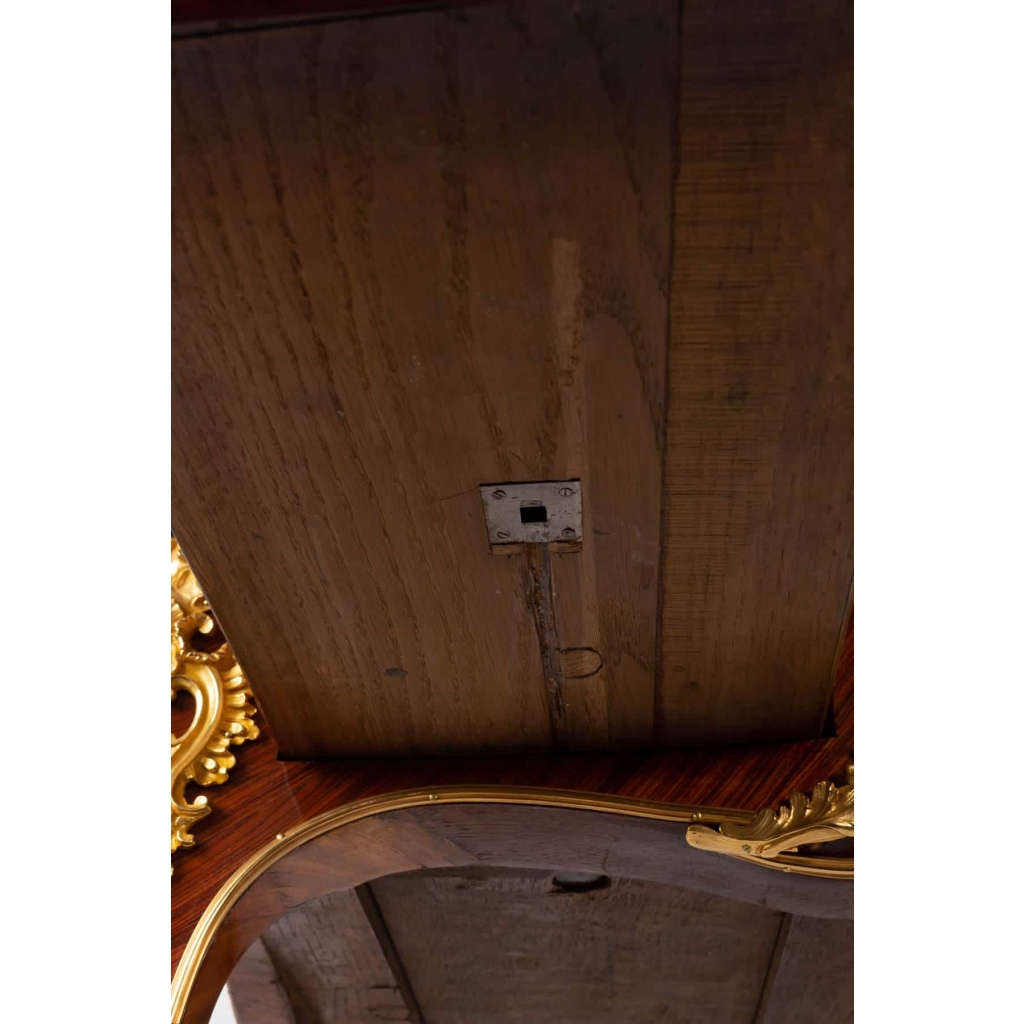 Bureau de style Louis XV. | Biron Bureau de style Louis XV.