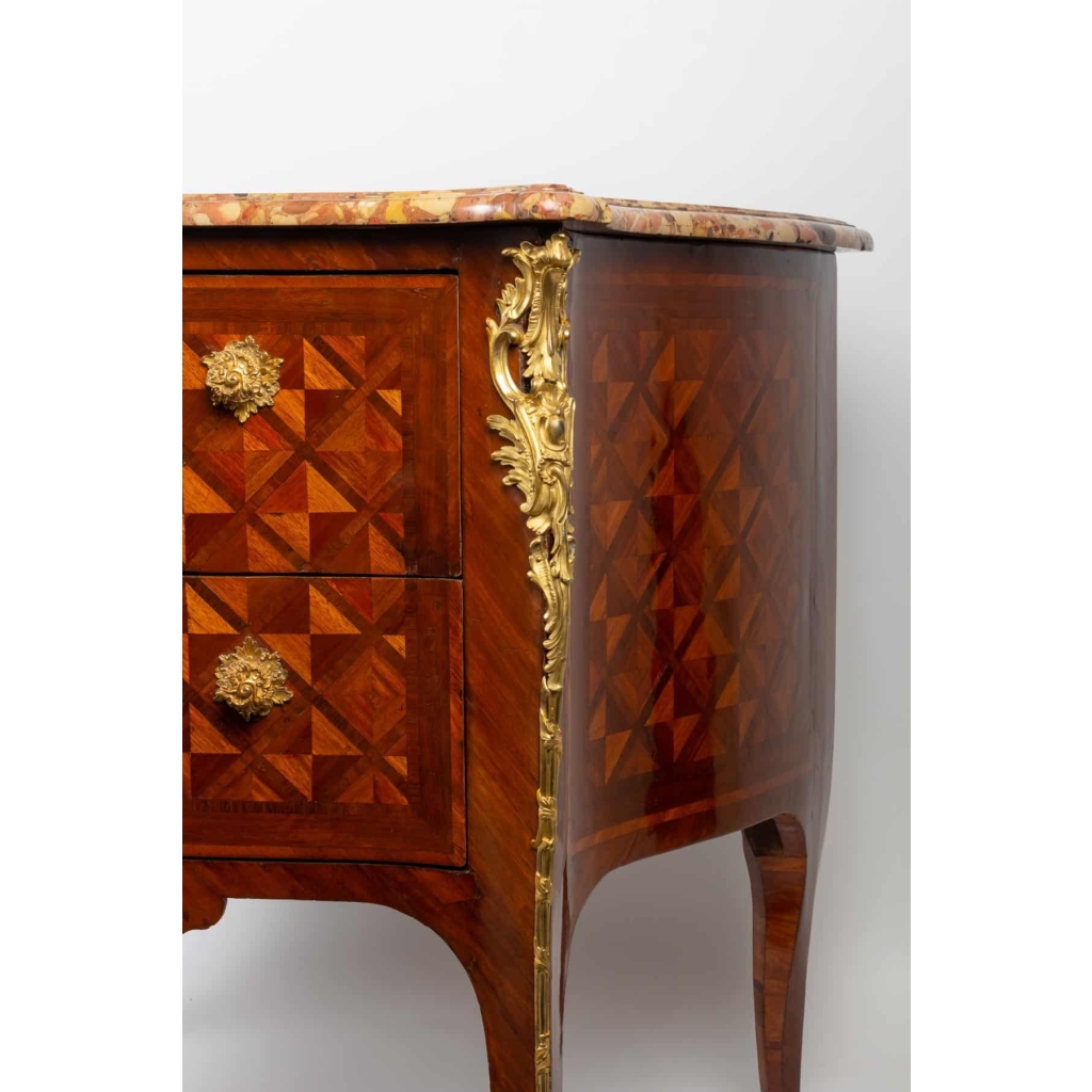 Commode 18e siècle en marqueterie estampillée DOIRAT | Biron Commode 18e siècle en marqueterie estampillée DOIRAT