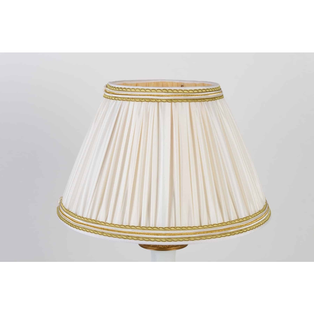 Paire de Lampes blanches et or du XIXeme