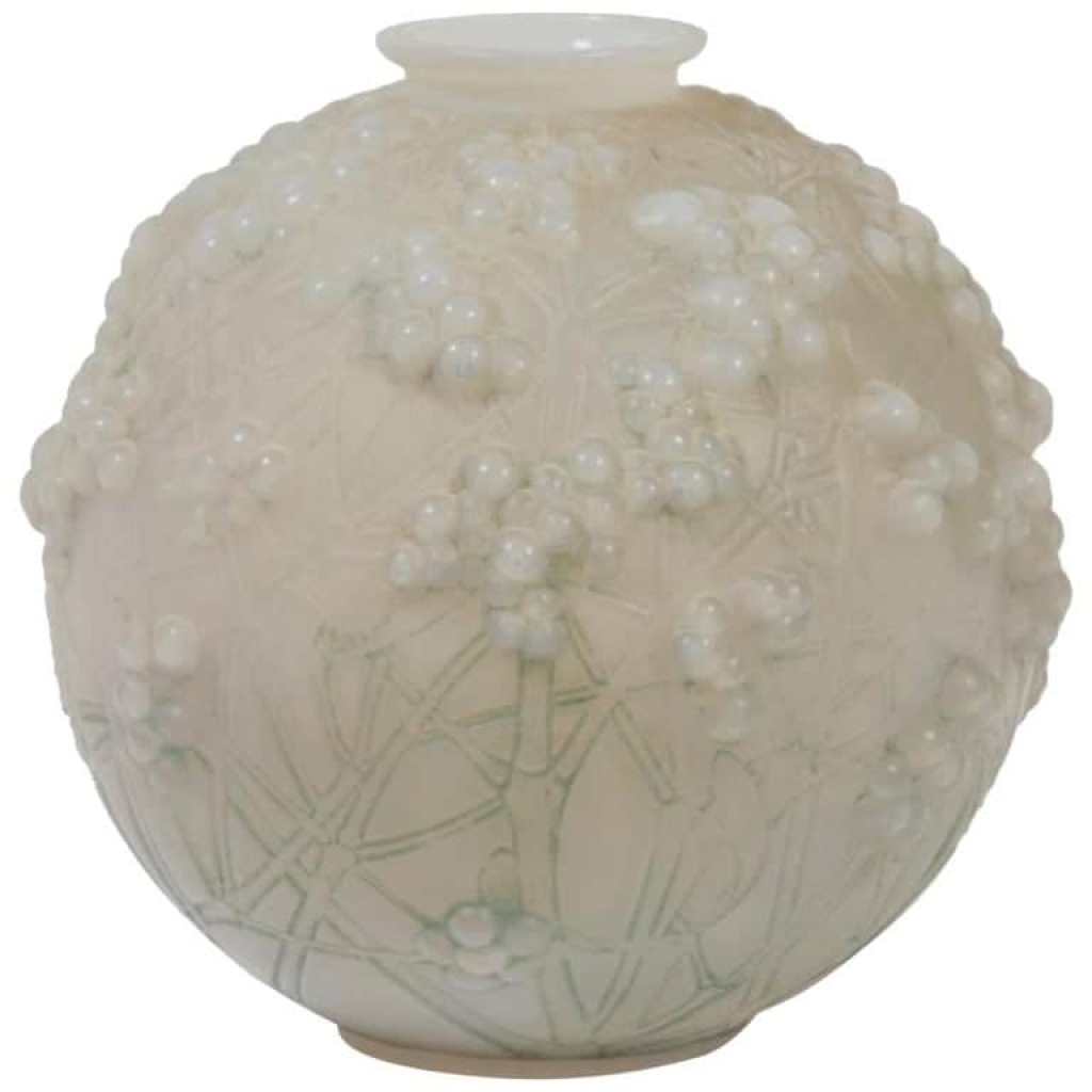 LALIQUE René France Vase Opalescent « Druide » | Biron ||
