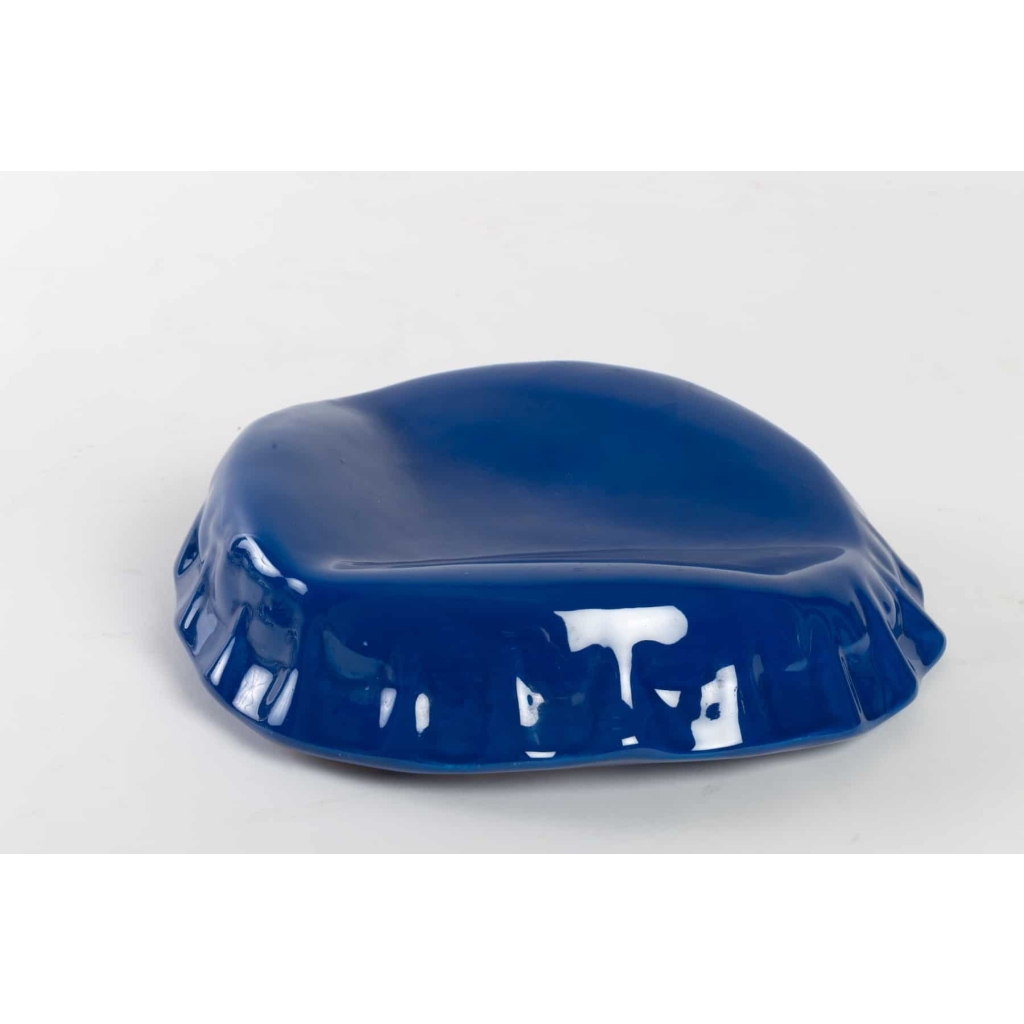 Vide-poches formant capsule en porcelaine bleu-roi émaillée | Biron Vide-poches formant capsule en porcelaine bleu-roi émaillée