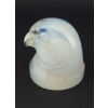 Mascotte « Tête d’Epervier » verre opalescent de René LALIQUE | Biron Mascotte "Tête d'Epervier" verre opalescent de René LALIQUE