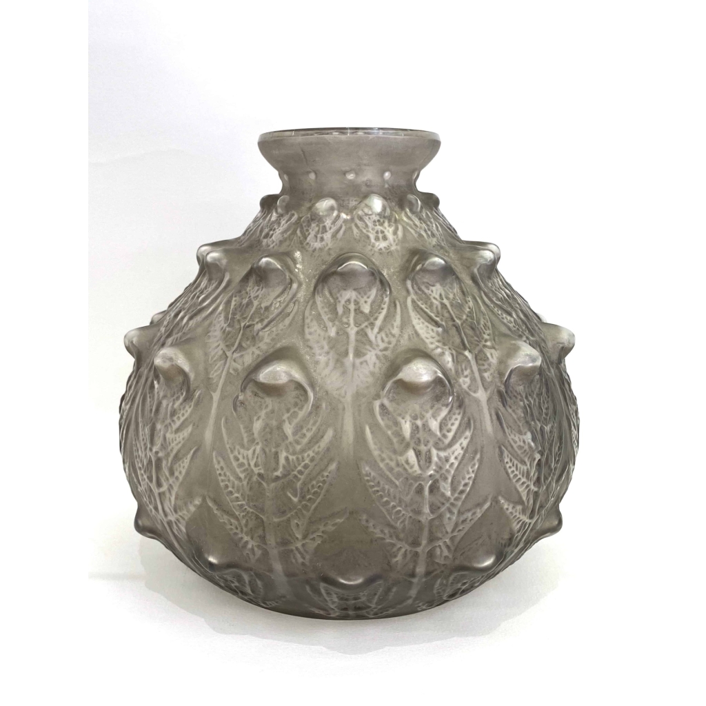 Vase « Fougères » verre blanc patiné gris de René LALIQUE | Biron ||||||||