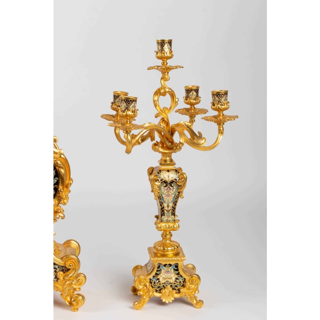 Garniture de cheminée XIX en bronze doré et émaillé cloisonnés Napoléon III | Biron Garniture de cheminée XIX en bronze doré et émaillé cloisonnés Napoléon III