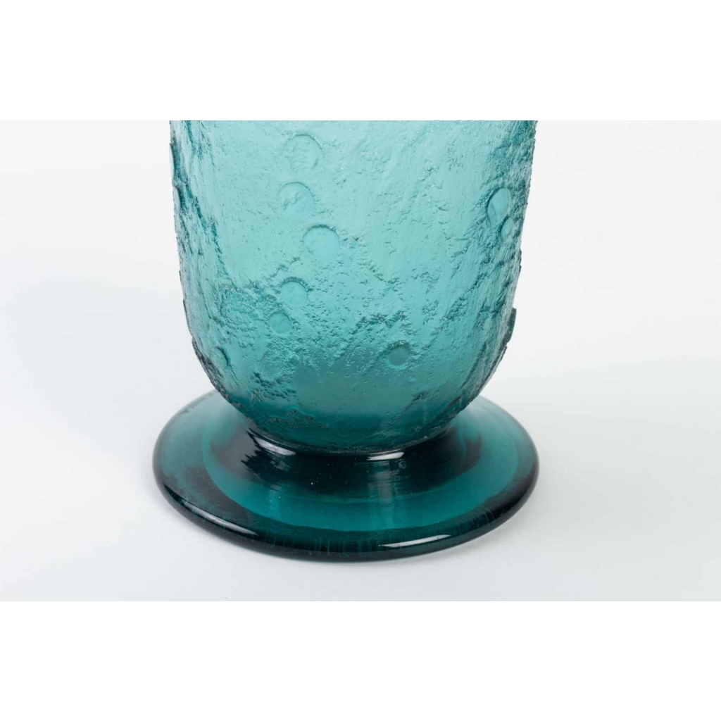 Vase Art-Déco verre turquoise dégagé à l’acide de DAUM | Biron Vase Art-Déco verre turquoise dégagé à l'acide de DAUM