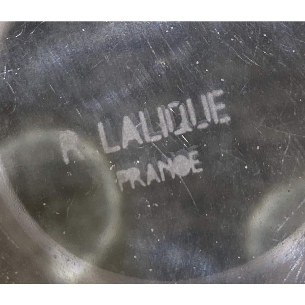 Vase « Biches » verre blanc patiné bleu de René LALIQUE | Biron Vase "Biches" verre blanc patiné bleu de René LALIQUE