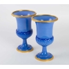 Paire de Vases Médicis en opaline 19e siècle | Biron Paire de Vases Médicis en opaline 19e siècle