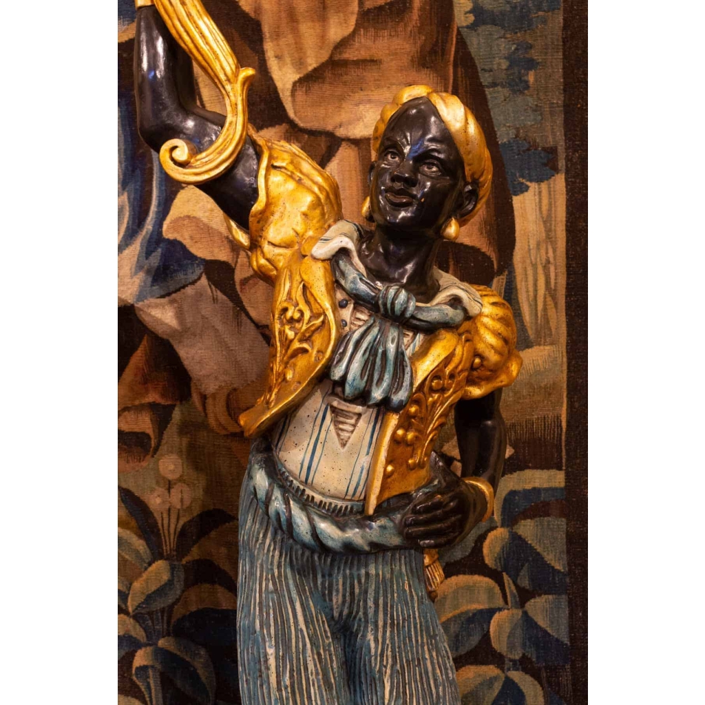 Sculpture grand Nubien en bois plychrome époque 1900 | Biron Sculpture grand Nubien en bois plychrome époque 1900