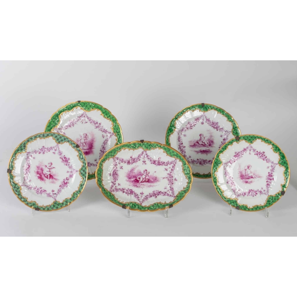 Ensemble de 4assiettes +1plat aux Amours Furstemberg finXVIIIeme | Biron ||||||||