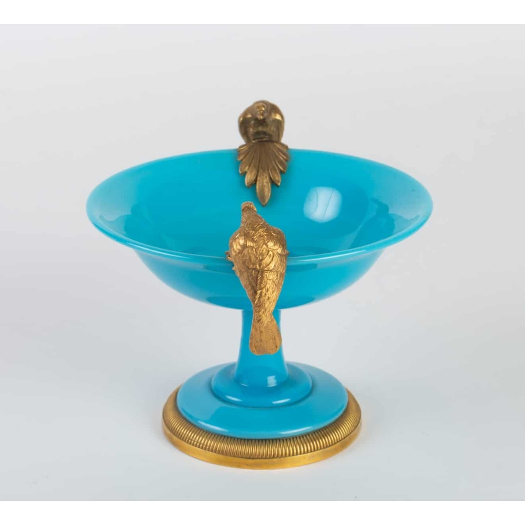 Coupe en opaline bleu turquoise 19e siècle | Biron Coupe en opaline bleu turquoise 19e siècle