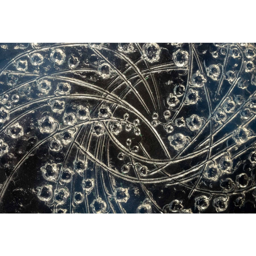 Rene Lalique : Opalescent Box « Muguets » | Biron Rene Lalique : Opalescent Box "Muguets"
