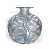 Vase "Sophora" verre blanc patiné bleu de René LALIQUE