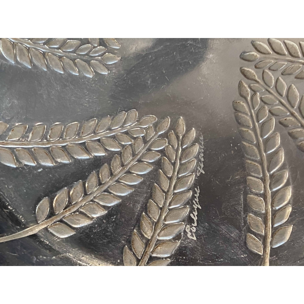 Suite de Dix 10 Assiettes "Lucerne" cristal blanc patiné sépia de LALIQUE FRANCE