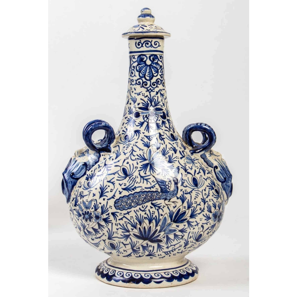 Paire de Vases couverts Delft Faïence XIXème siècle. | Biron Paire de Vases couverts Delft Faïence XIXème siècle.