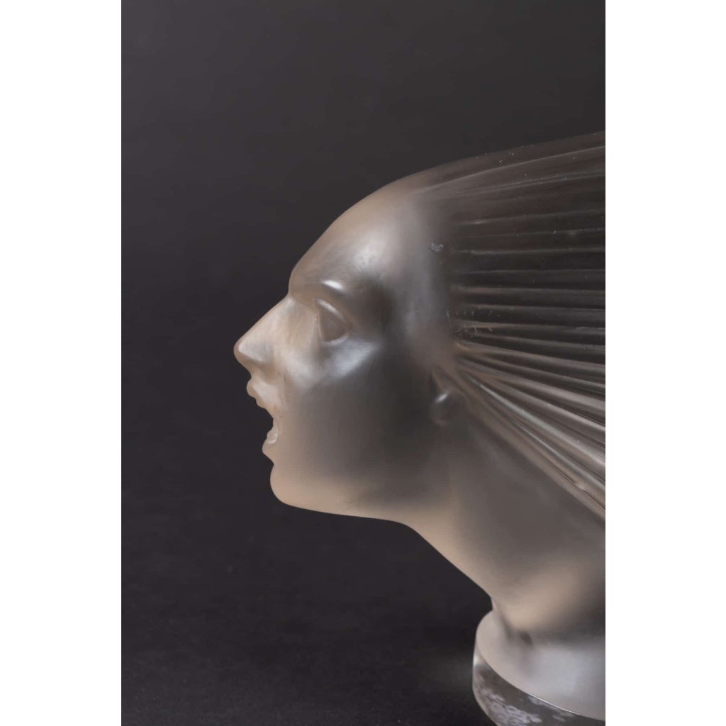 Mascotte – Bouchon de Radiateur « Victoire » verre blanc de René LALIQUE 3