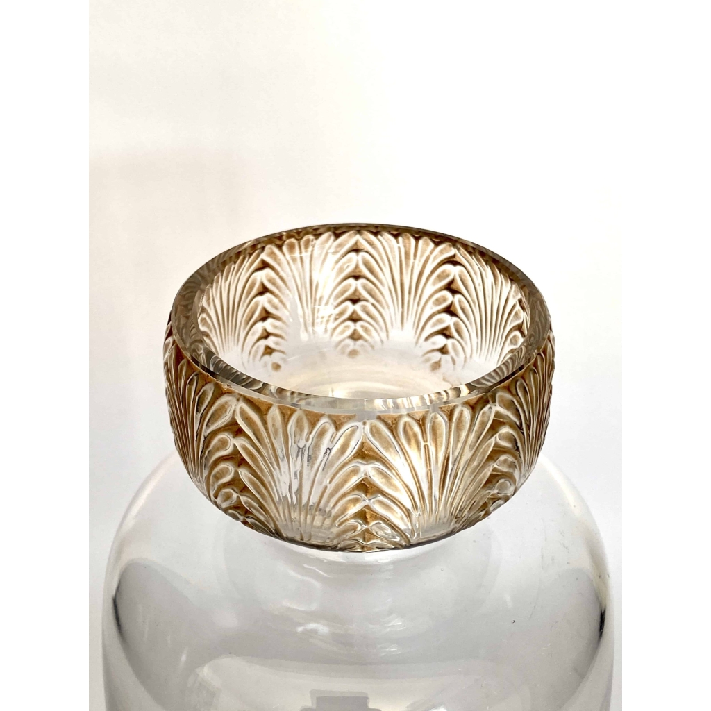 Vase "Breda" verre blanc patiné sépia de René LALIQUE