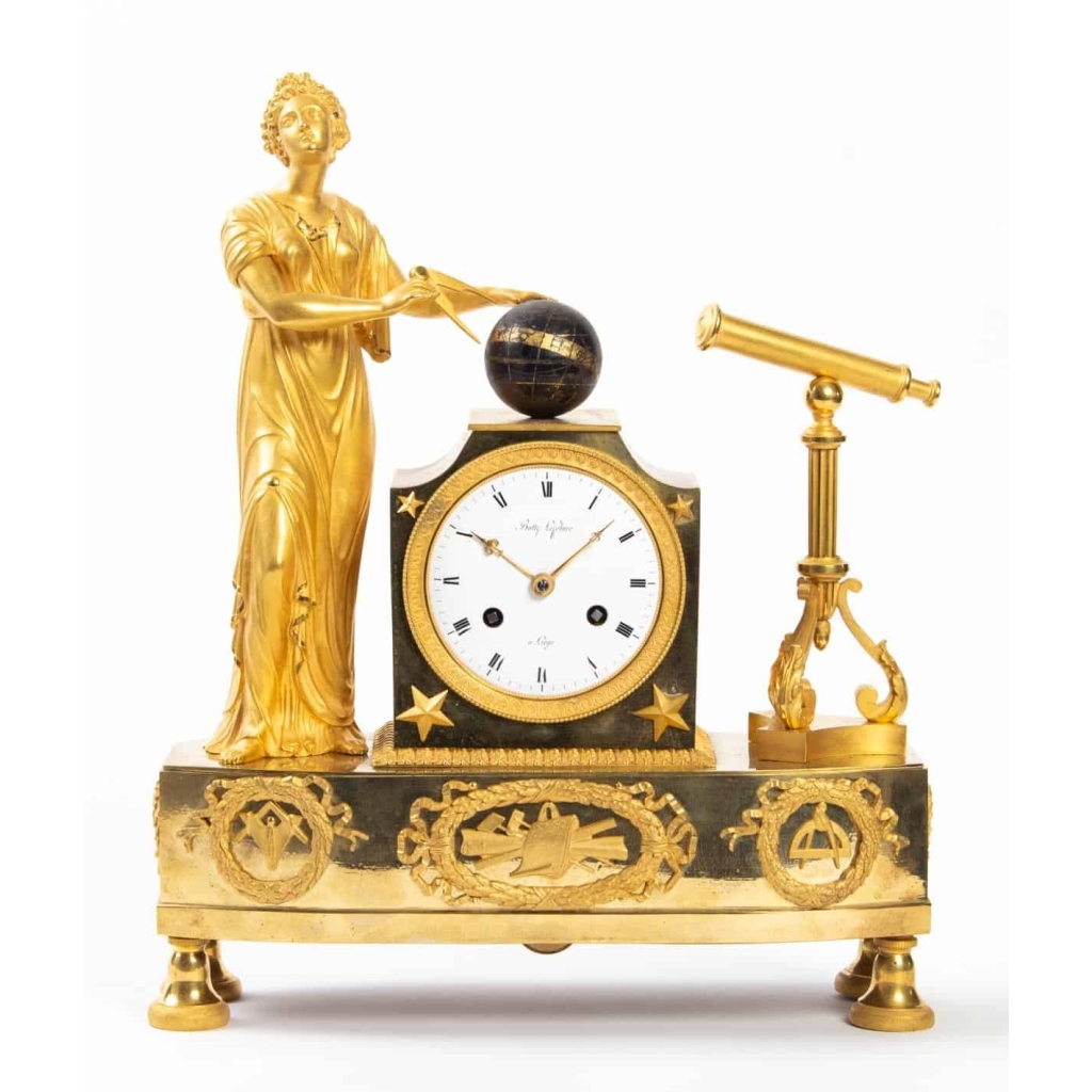 Pendule d’époque Empire figurant Uranie | Biron ||||||||||