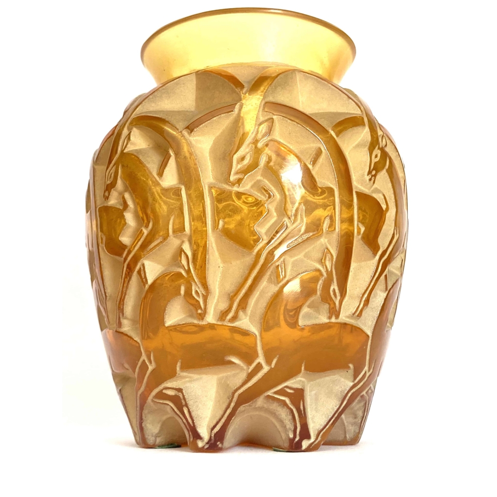 Vase "Chamois" verre jaune ambré patiné blanc de René LALIQUE