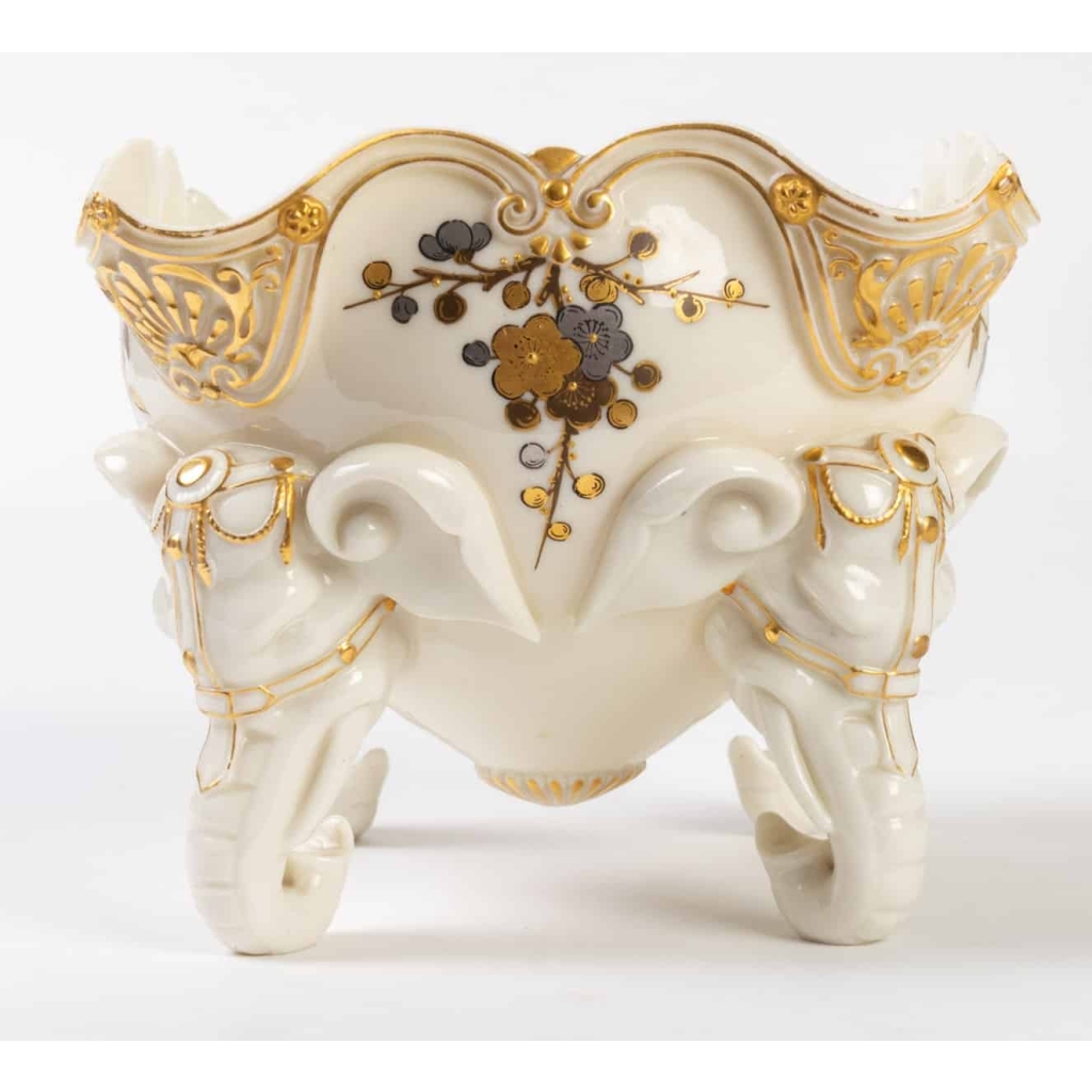 1 Ensemble : Centre de table aux Éléphants Royal Worcester, XIXème | Biron 1 Ensemble : Centre de table aux Éléphants Royal Worcester, XIXème