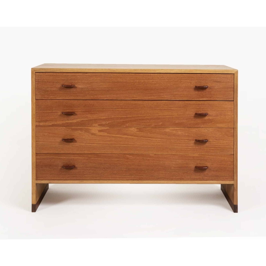 1950 Paire de commodes en teck et chêne J.Hans Wegner, Møbler | Biron 1950 Paire de commodes en teck et chêne J.Hans Wegner, Møbler